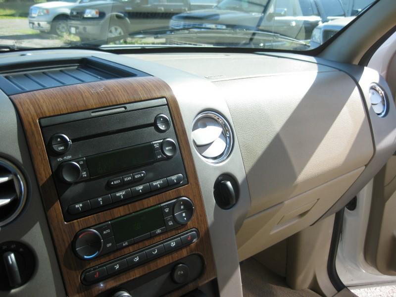 Photo 25 of this FORD F-150