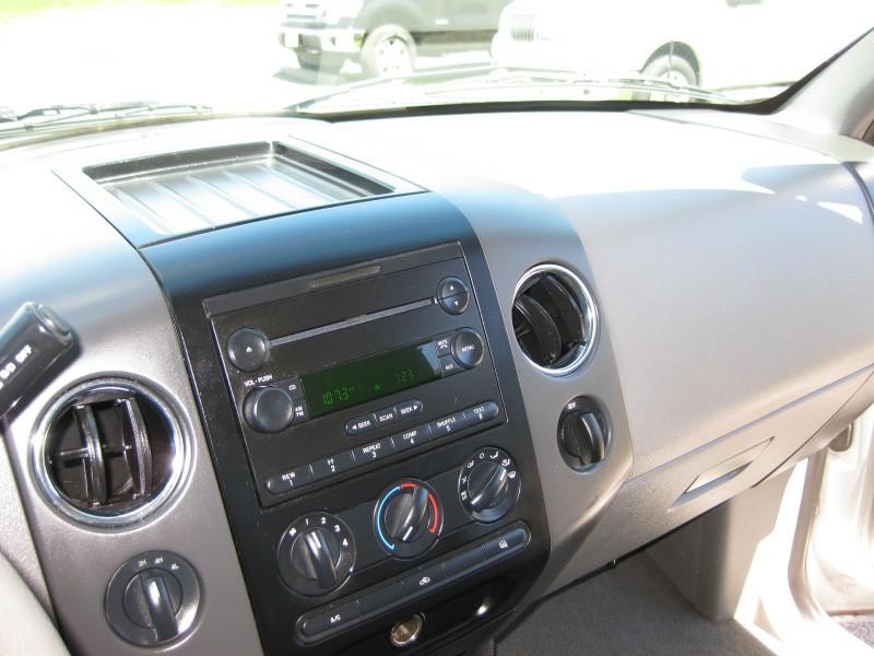 FORD F-150 2005 FORD F-150 1FTRX14W45FA15290