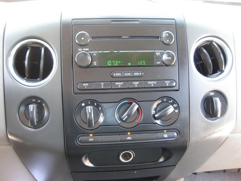FORD F-150 2005 FORD F-150 1FTRX14W45FA15290