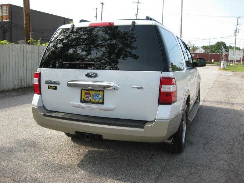 Photo 8 of this FORD EXPEDITION