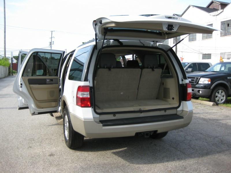 Photo 17 of this FORD EXPEDITION