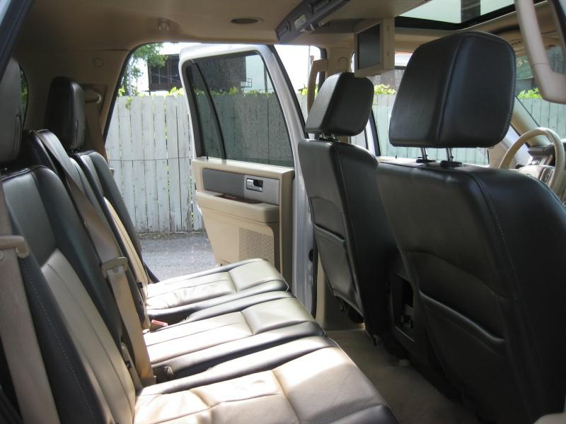 Photo 26 of this FORD EXPEDITION
