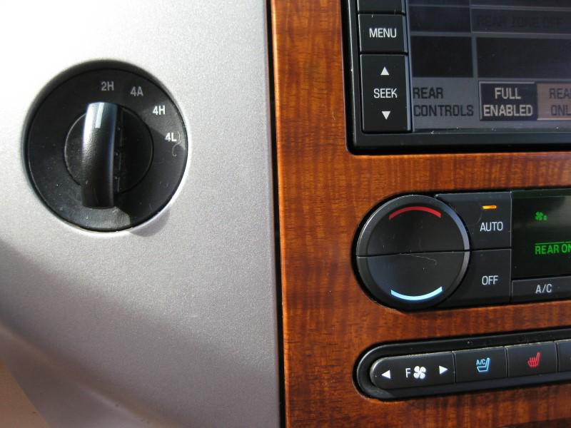 Photo 32 of this FORD EXPEDITION