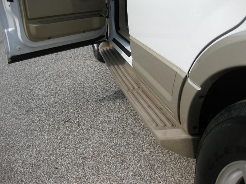 Photo 42 of this FORD EXPEDITION