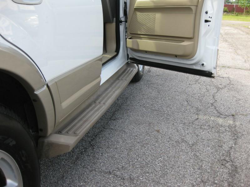 Photo 43 of this FORD EXPEDITION