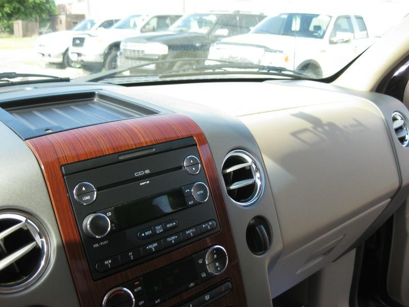 Photo 25 of this FORD F-150