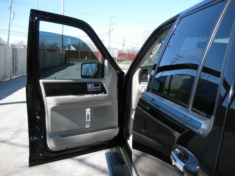 LINCOLN NAVIGATOR 2008 LINCOLN NAVIGATOR 5LMFU28598LJ04256