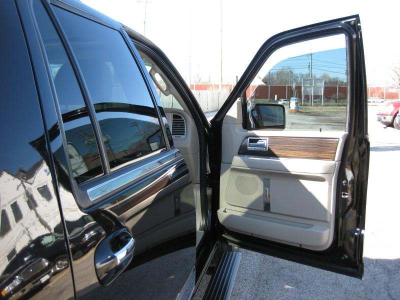 LINCOLN NAVIGATOR 2008 LINCOLN NAVIGATOR 5LMFU28598LJ04256