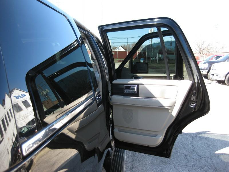 LINCOLN NAVIGATOR 2008 LINCOLN NAVIGATOR 5LMFU28598LJ04256