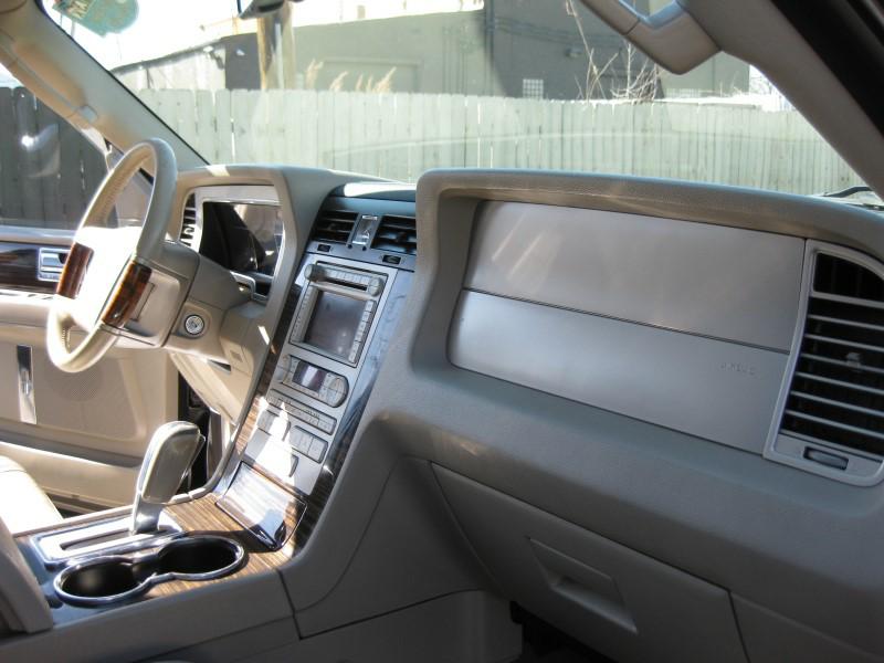LINCOLN NAVIGATOR 2008 LINCOLN NAVIGATOR 5LMFU28598LJ04256