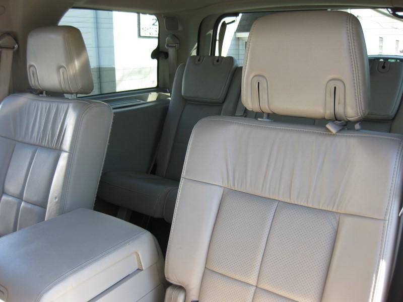 LINCOLN NAVIGATOR 2008 LINCOLN NAVIGATOR 5LMFU28598LJ04256