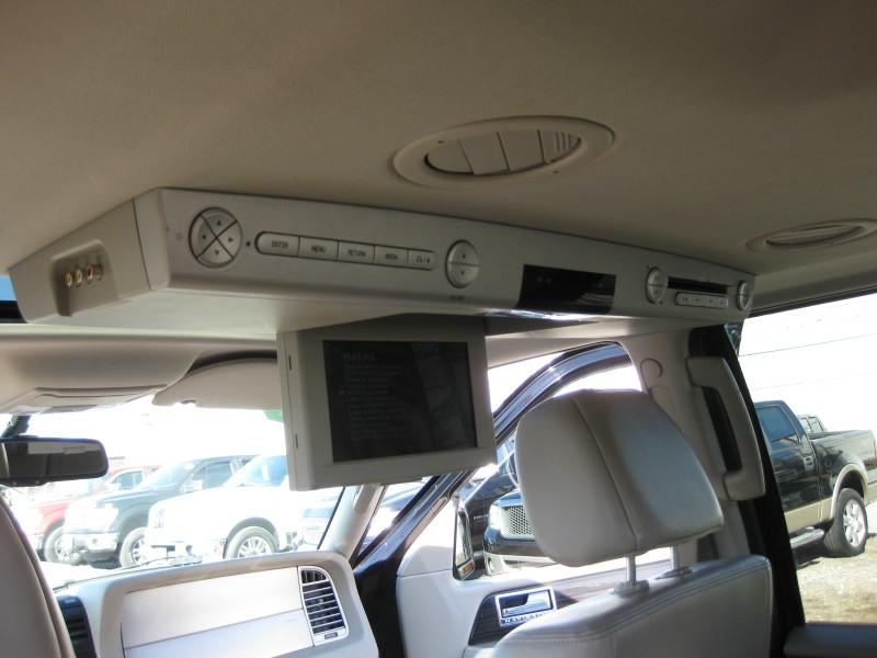 LINCOLN NAVIGATOR 2008 LINCOLN NAVIGATOR 5LMFU28598LJ04256