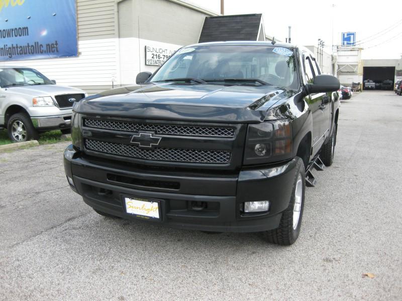 Photo 3 of this CHEVROLET SILVERADO 1500