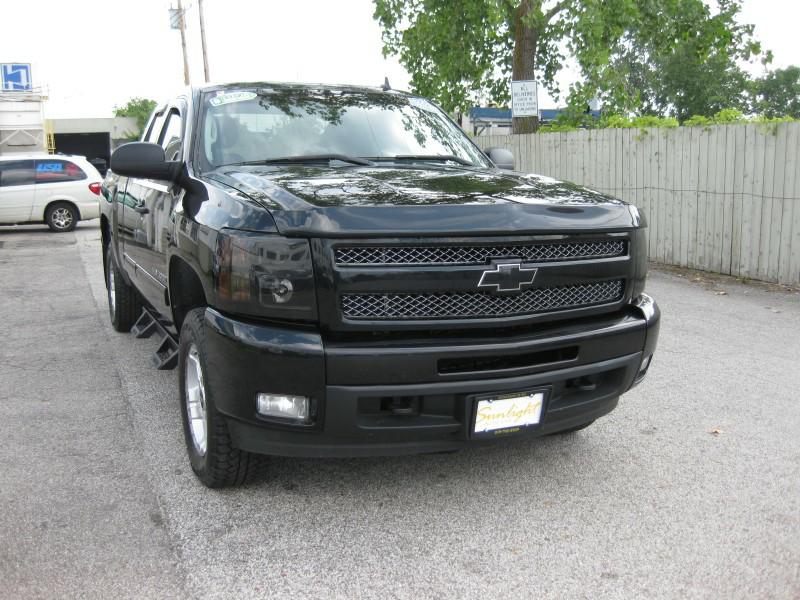 Photo 4 of this CHEVROLET SILVERADO 1500