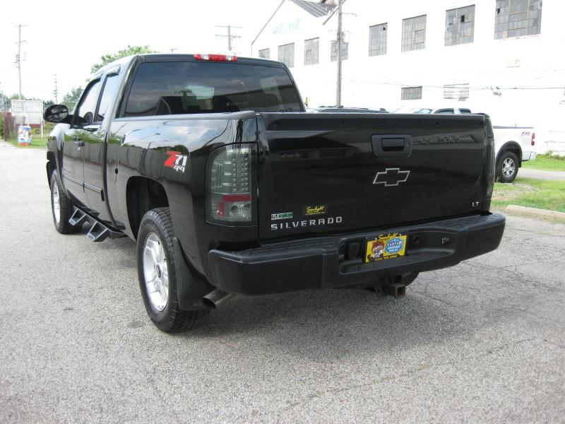 Photo 7 of this CHEVROLET SILVERADO 1500