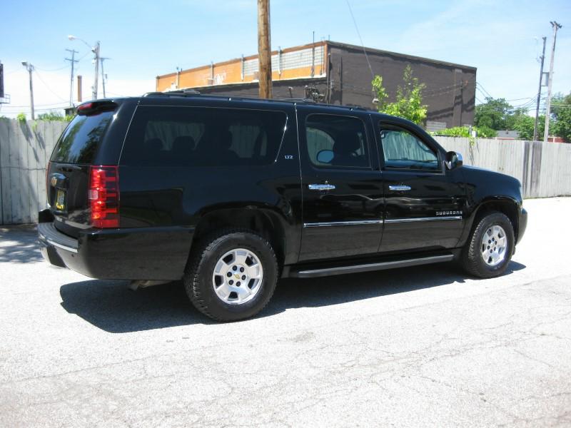 CHEVROLET SUBURBAN 2013 CHEVROLET SUBURBAN 1GNSKJE78DR133967