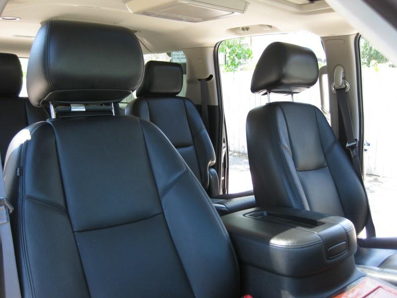 CHEVROLET SUBURBAN 2013 CHEVROLET SUBURBAN 1GNSKJE78DR133967