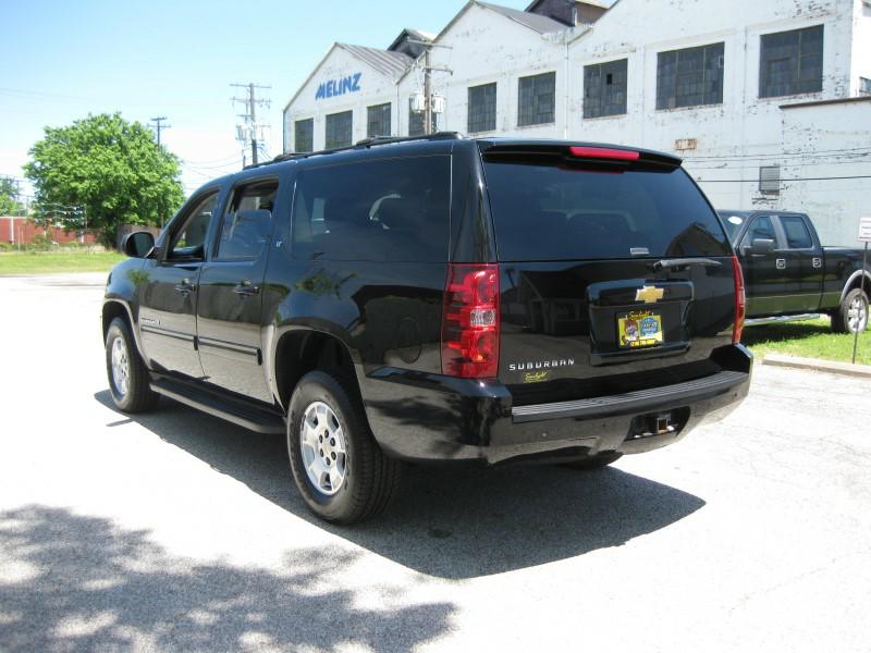 CHEVROLET SUBURBAN 2013 CHEVROLET SUBURBAN 1GNSKJE78DR133967
