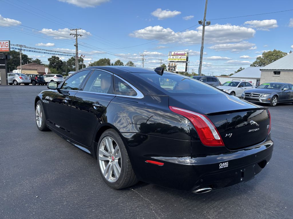 Photo 7 of this JAGUAR XJ