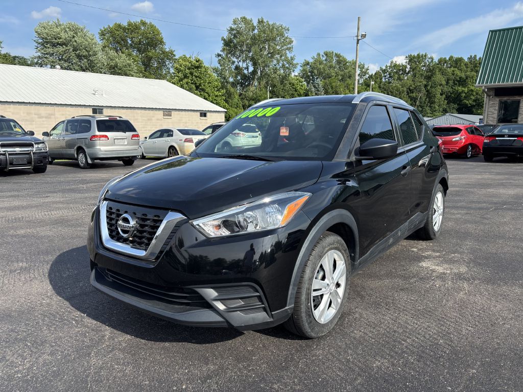 Black 2018 Nissan Kicks SUV / Crossover Front-Wheel Drive Continuously Variable Transmission