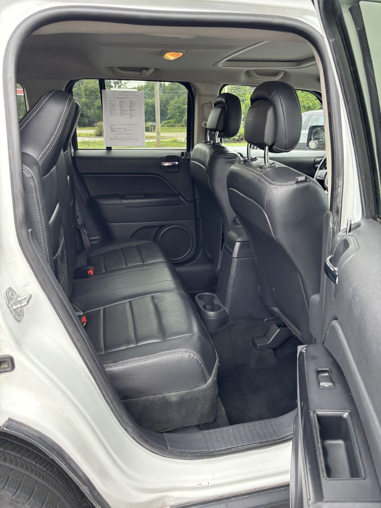Photo 12 of this JEEP PATRIOT