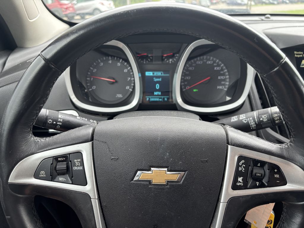 Photo 15 of this CHEVROLET EQUINOX