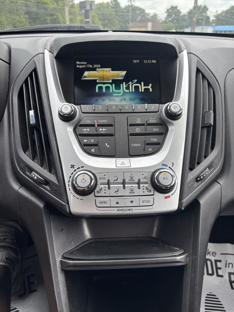 Photo 16 of this CHEVROLET EQUINOX