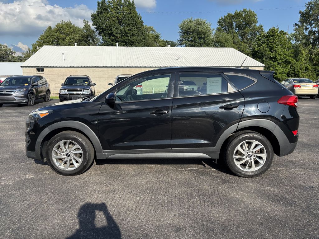 Photo 8 of this HYUNDAI TUCSON