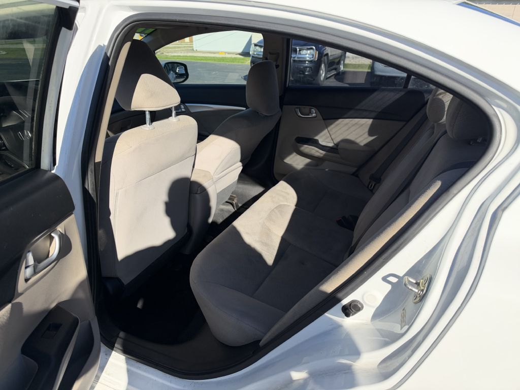 Photo 10 of this HONDA CIVIC
