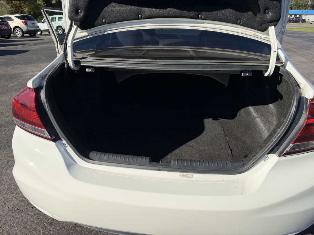 Photo 13 of this HONDA CIVIC
