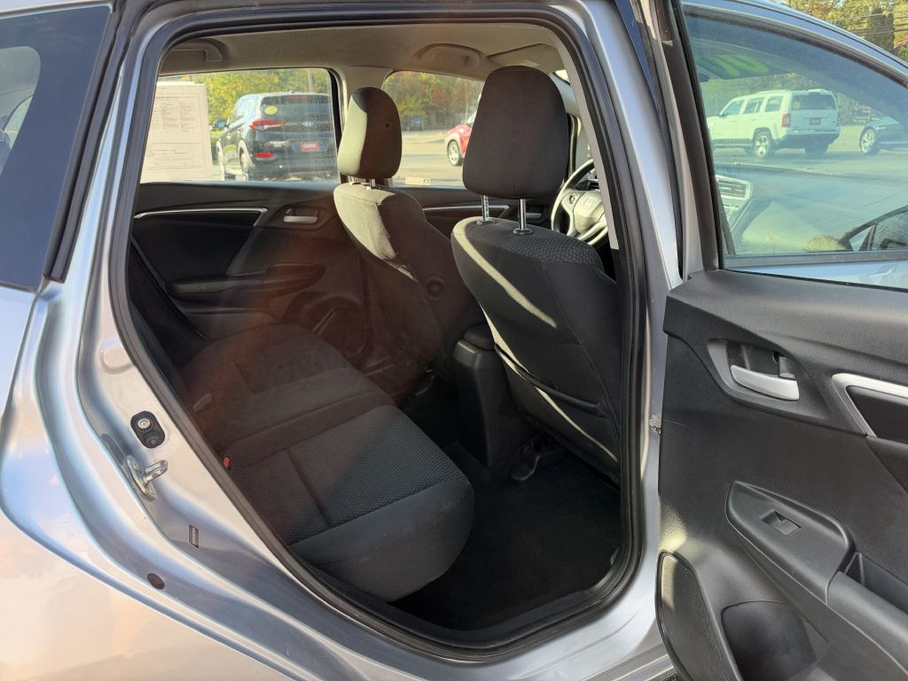 Photo 12 of this HONDA FIT