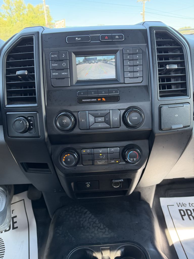 Photo 14 of this FORD F150