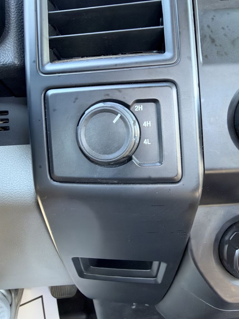 Photo 15 of this FORD F150
