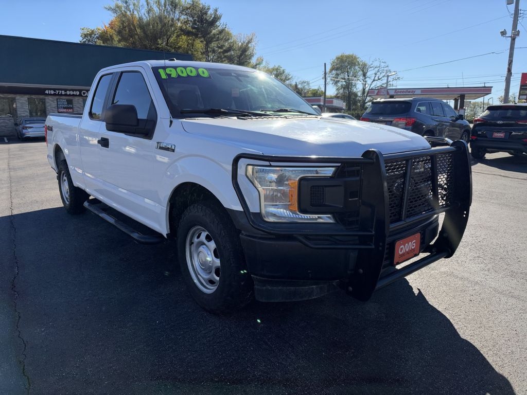 Photo 3 of this FORD F150