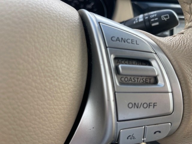 Photo 21 of this NISSAN ROGUE