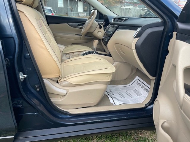 Photo 14 of this NISSAN ROGUE