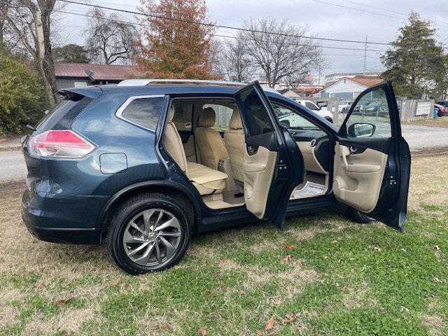 Photo 9 of this NISSAN ROGUE