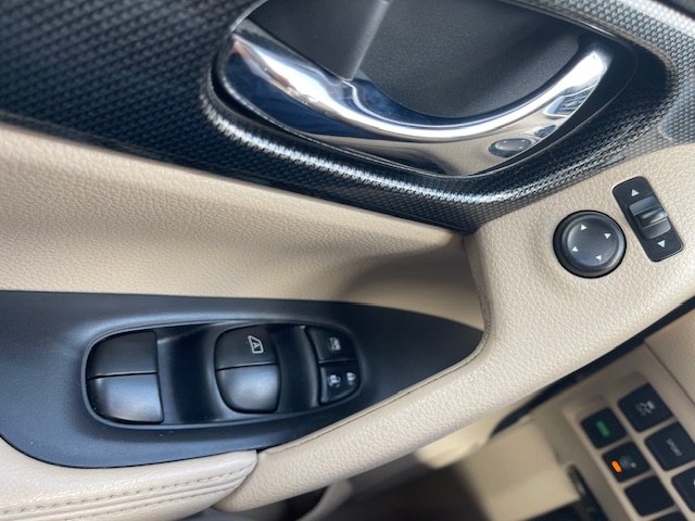 Photo 23 of this NISSAN ROGUE
