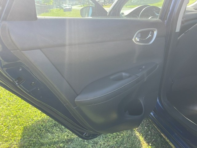 Photo 13 of this NISSAN SENTRA