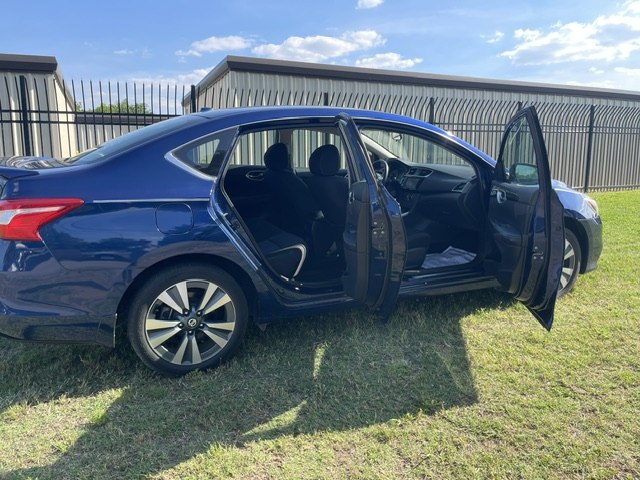 Photo 9 of this NISSAN SENTRA