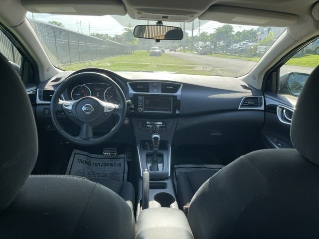 Photo 18 of this NISSAN SENTRA