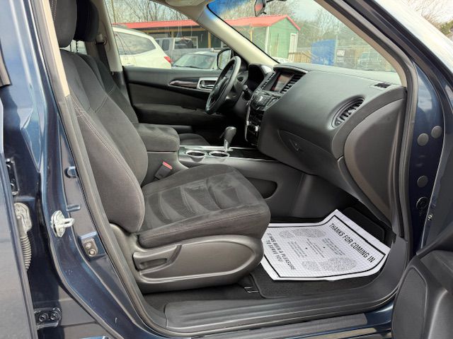 Photo 14 of this NISSAN PATHFINDER