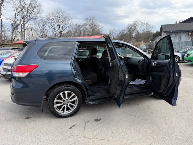 Photo 9 of this NISSAN PATHFINDER