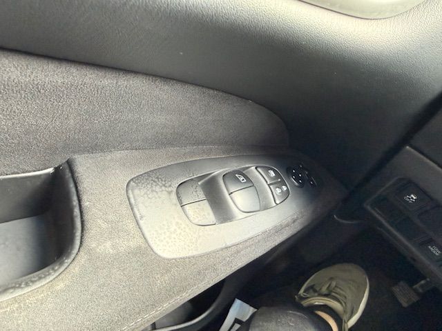 Photo 21 of this NISSAN PATHFINDER