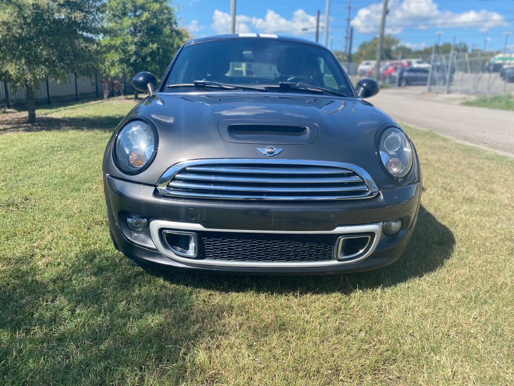 Photo 2 of this MINI COOPER COUPE