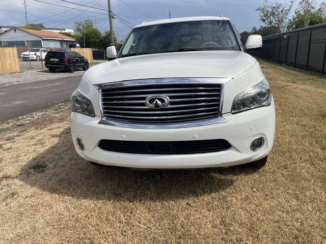 Photo 2 of this INFINITI QX80