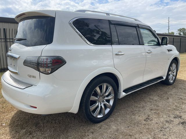 Photo 4 of this INFINITI QX80