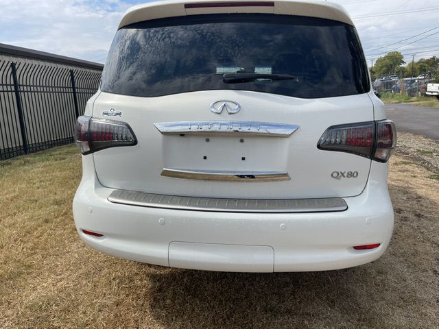 Photo 5 of this INFINITI QX80