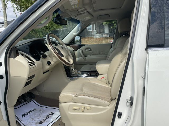 Photo 9 of this INFINITI QX80