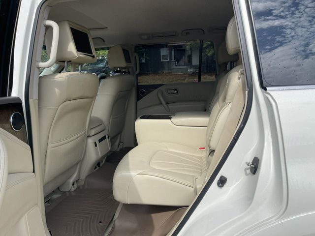 Photo 11 of this INFINITI QX80